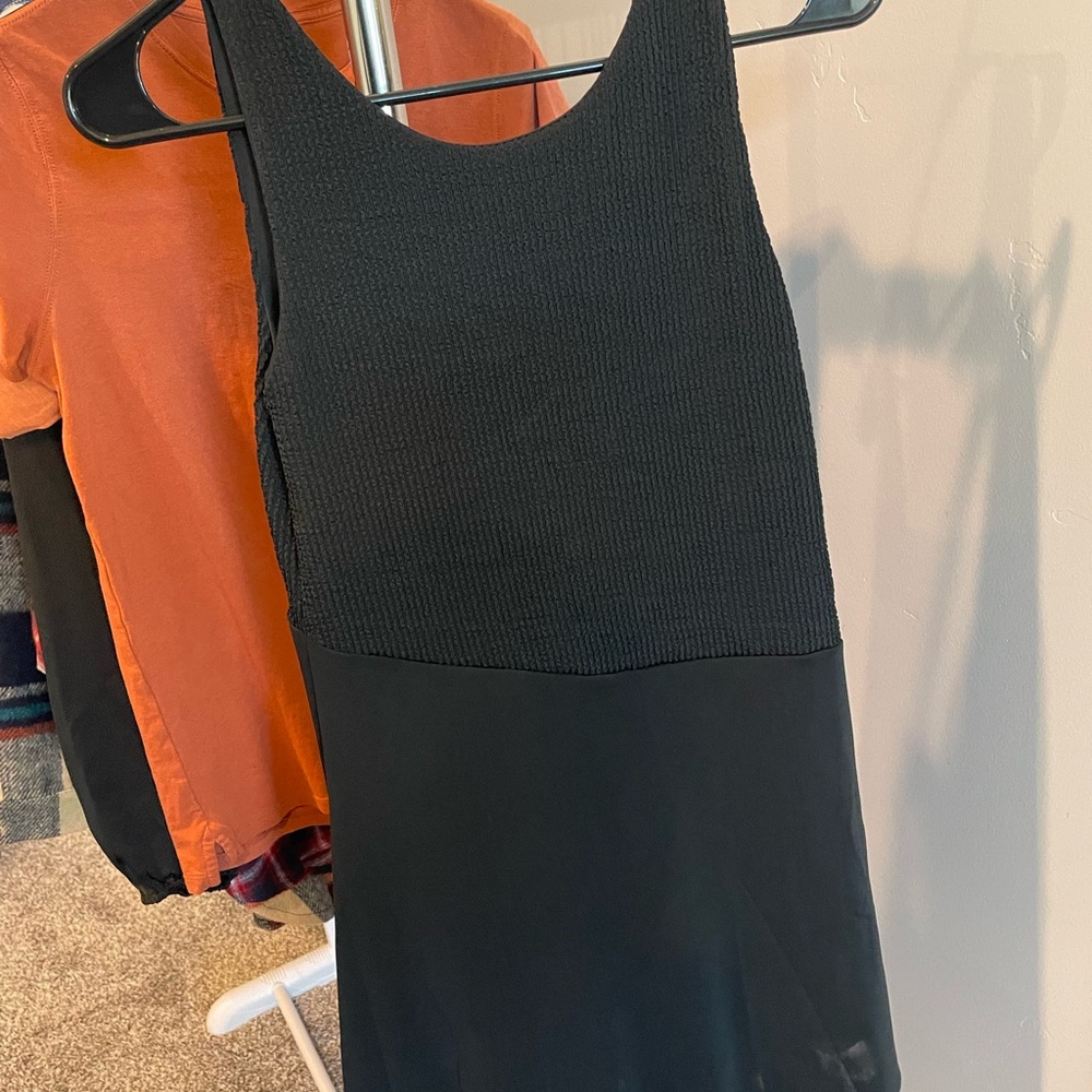 Elegant Black Sleeveless Dress